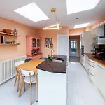 Amazing 2bdr House Close To The August Deals * Dublin