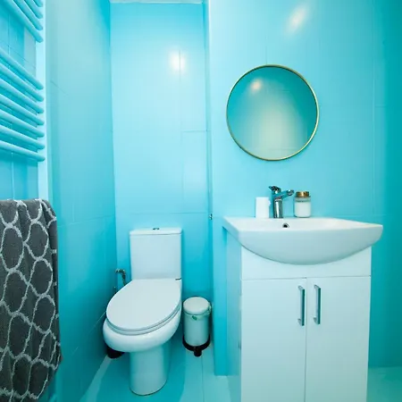 Amazing 2bdr House Close To The August Deals Dublin