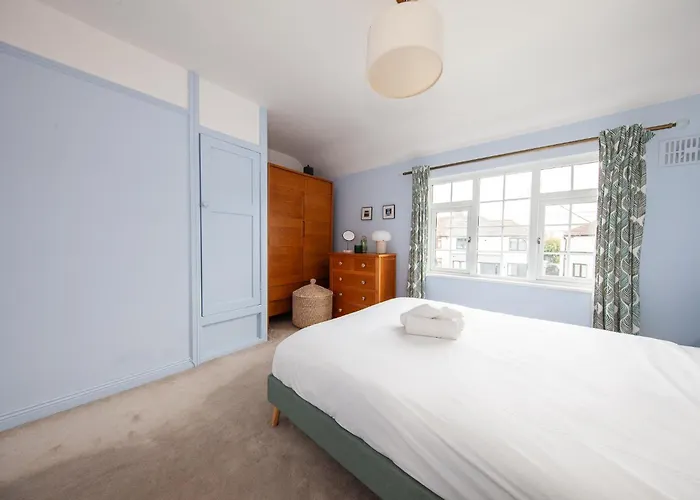 Feriehus Amazing 2bdr House Close To The August Deals