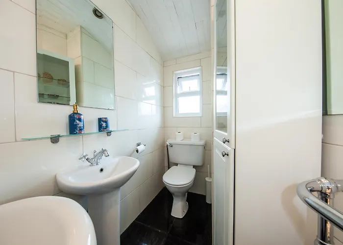 Amazing 2bdr House Close To The August Deals Feriehus *