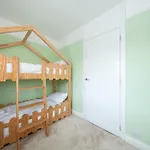 Amazing 2bdr House Close To The August Deals *